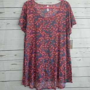 Lularoe Classic tee